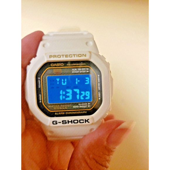 Casio G-Shock DW-5625B 25th Anniversary Mens Watch White Gold Resin Stainless